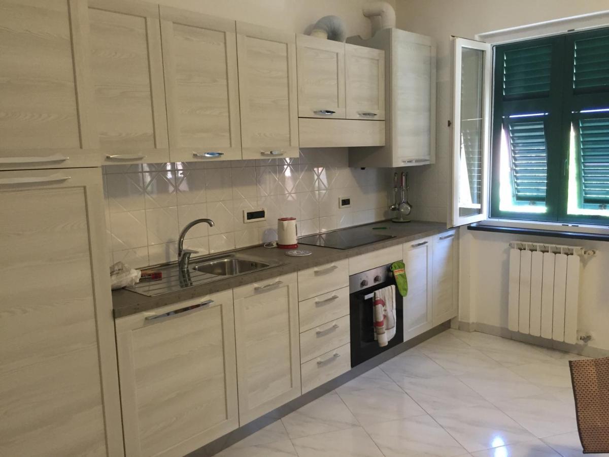 Riviera Apartments 레반토 외부 사진